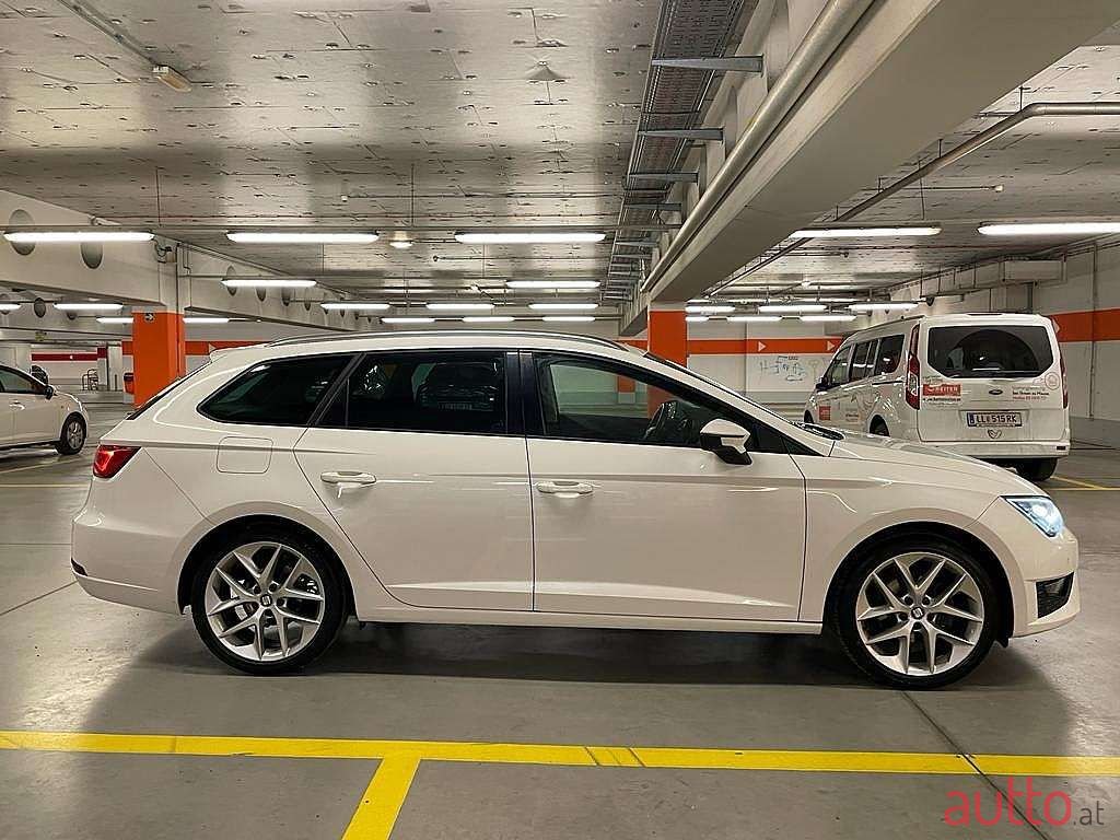 2014' SEAT Leon photo #5