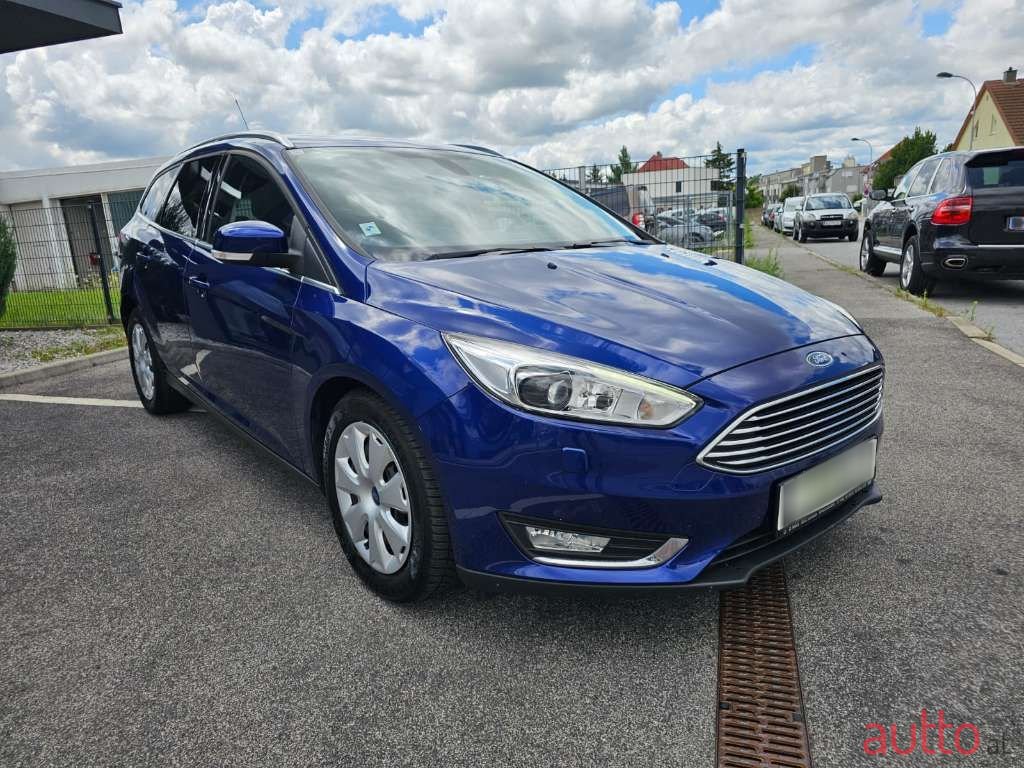 2015' Ford Focus photo #3