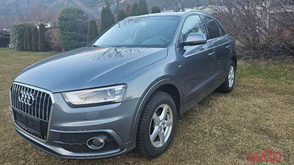 2012' Audi Q3 photo #2