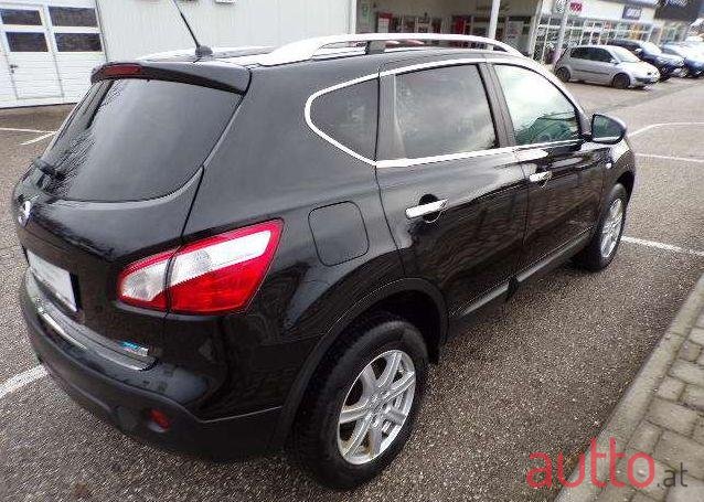 2012' Nissan Qashqai photo #2