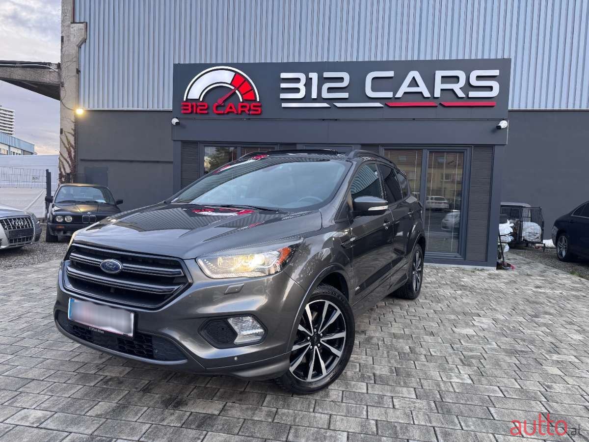 2017' Ford Kuga photo #2