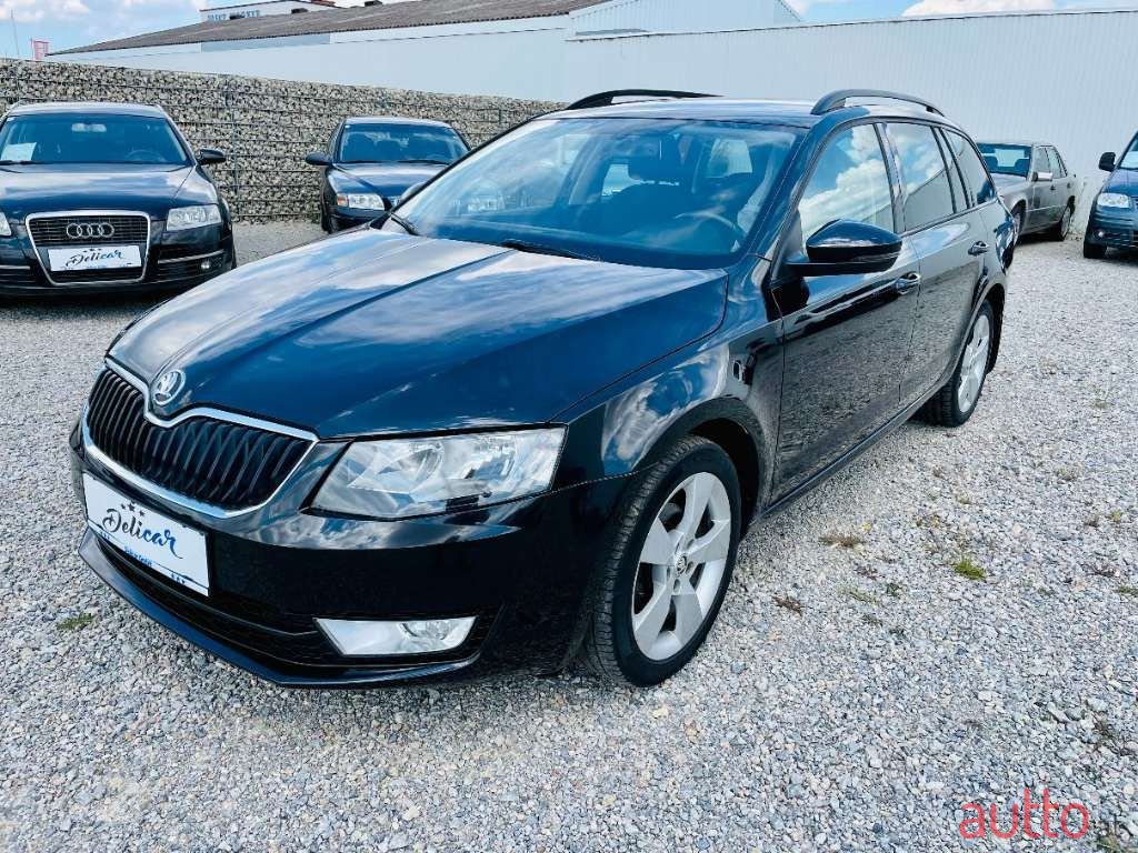 2013' Skoda Octavia photo #2