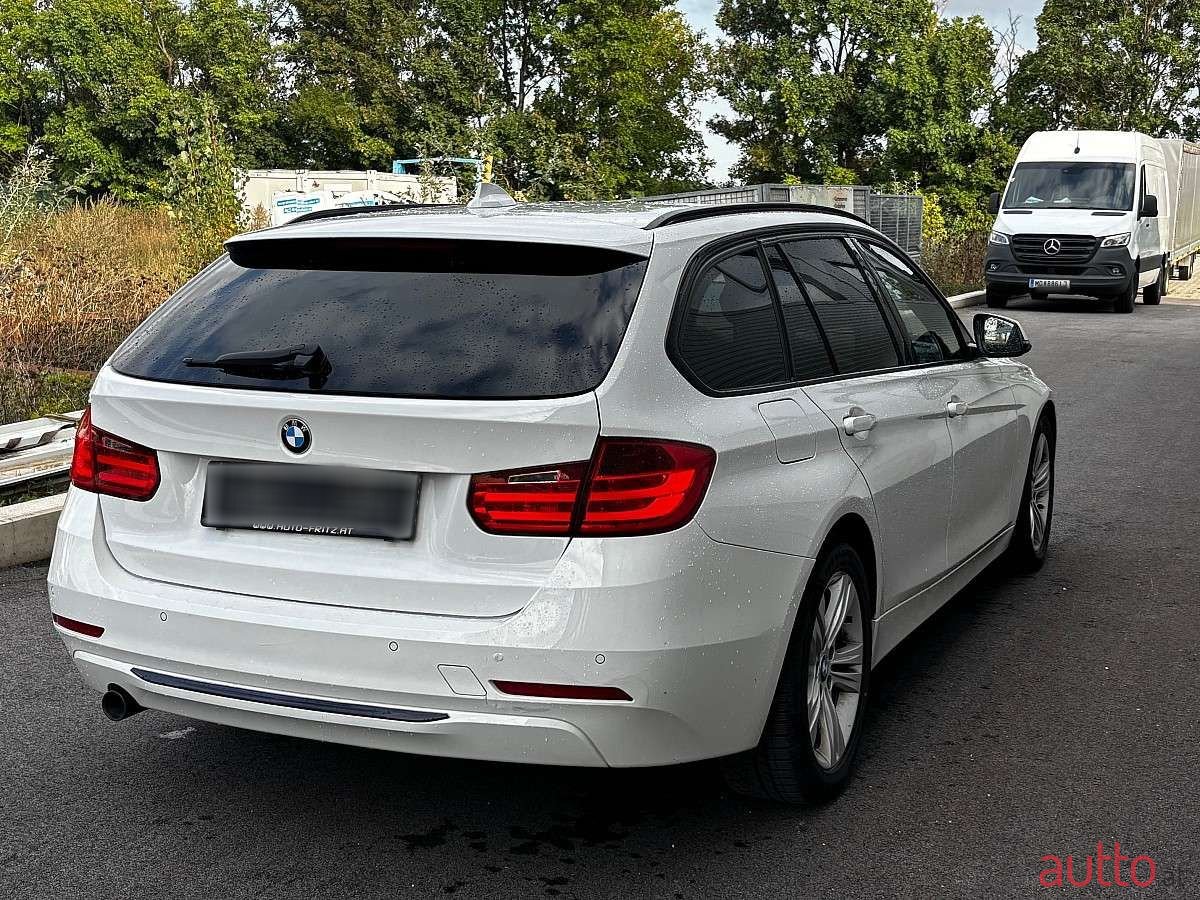 2013' BMW 3Er-Reihe photo #5