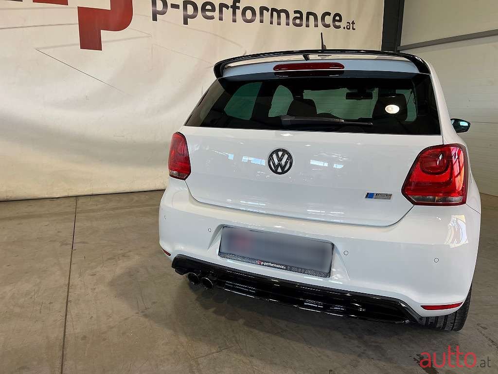 2013' Volkswagen Polo photo #4