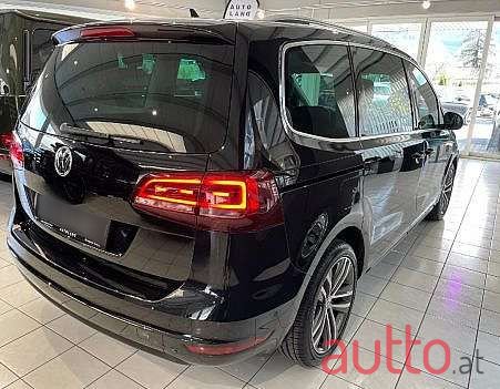 2015' Volkswagen Sharan photo #6