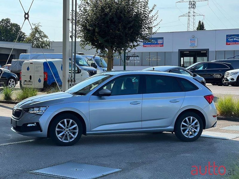 2020' Skoda Scala photo #5