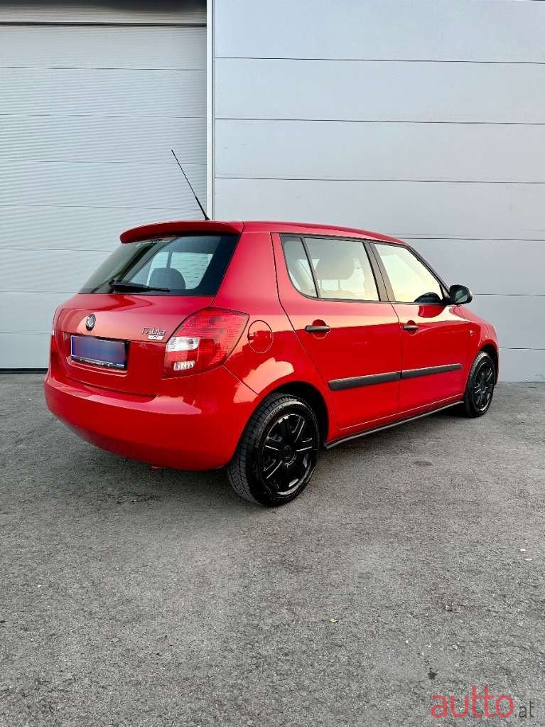 2009' Skoda Fabia photo #6