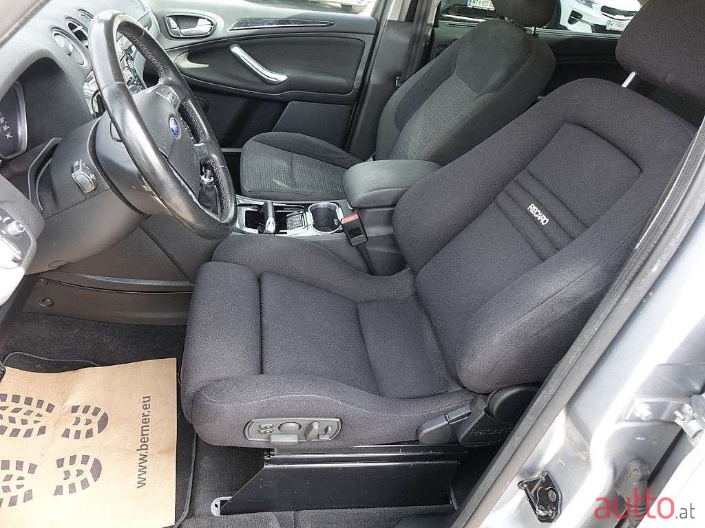 2011' Ford Galaxy photo #2