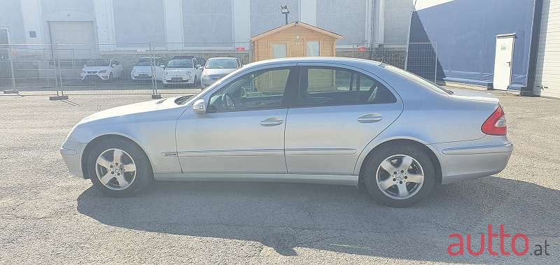 2006' Mercedes-Benz E-Klasse photo #3