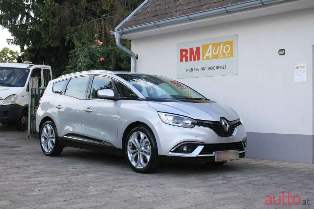 2017' Renault Scenic photo #1