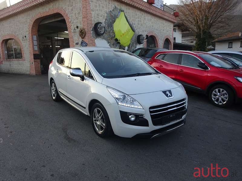 2012' Peugeot 3008 photo #1