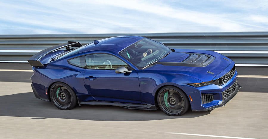 Mustang Dark Horse SC