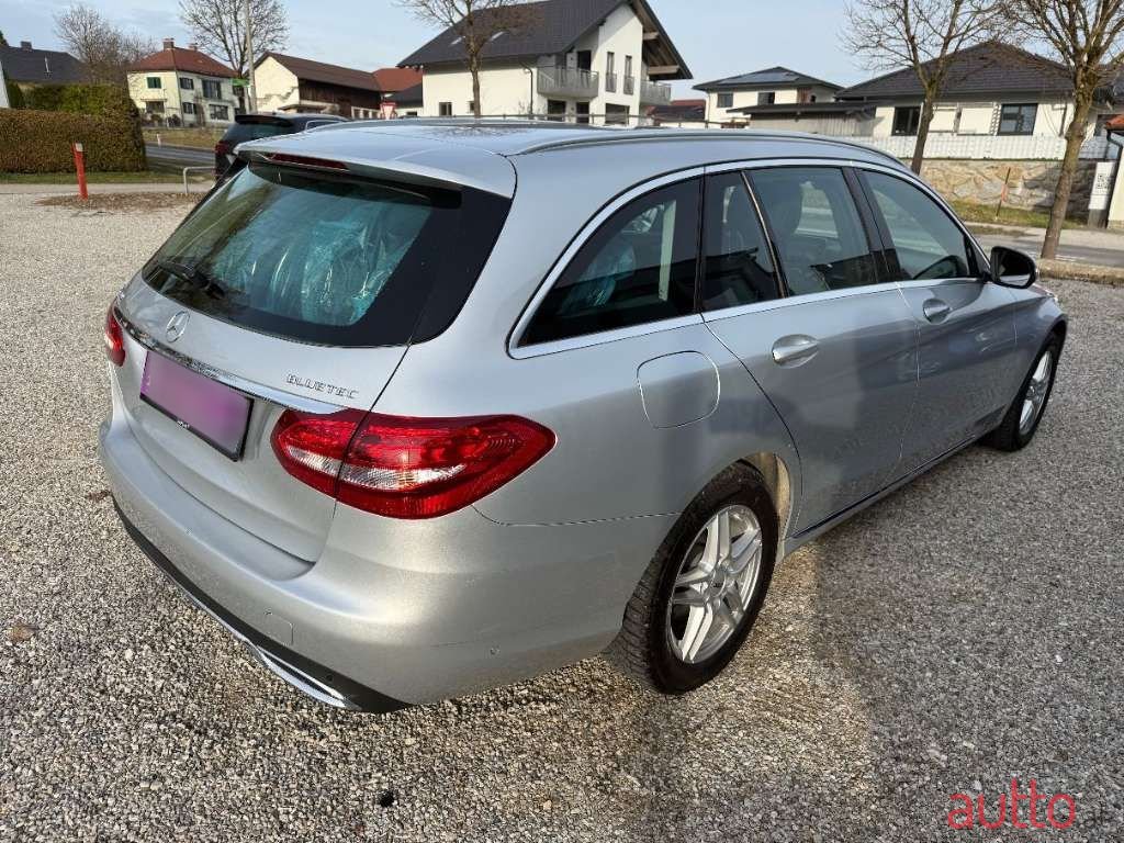 2015' Mercedes-Benz C-Klasse photo #4