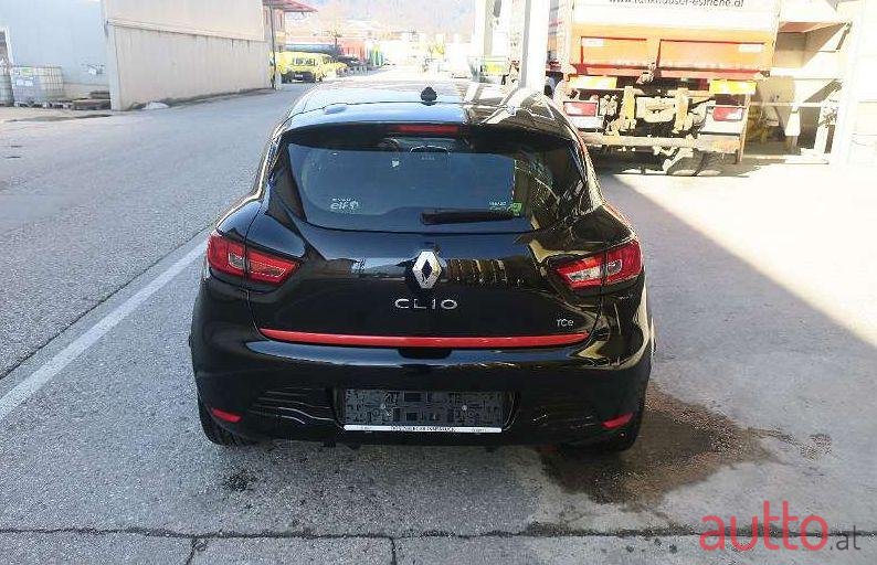 2013' Renault Clio photo #3