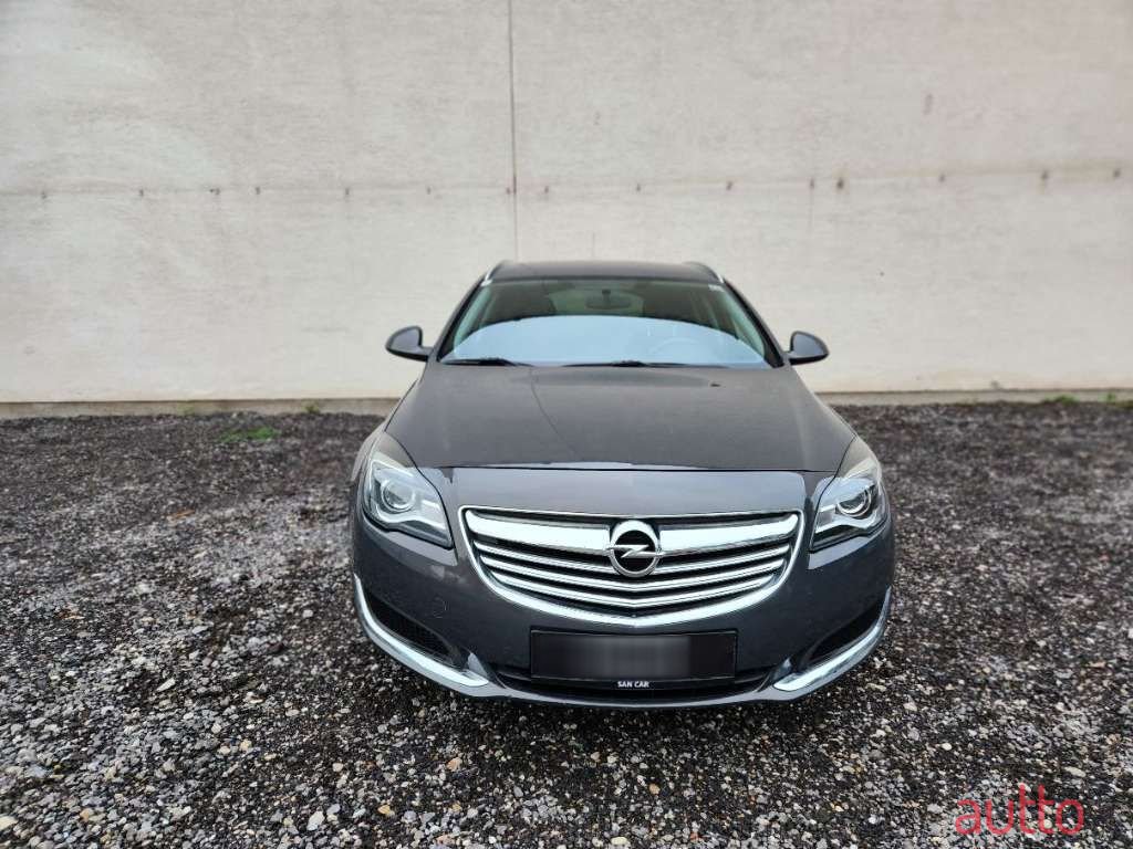 2015' Opel Insignia photo #2