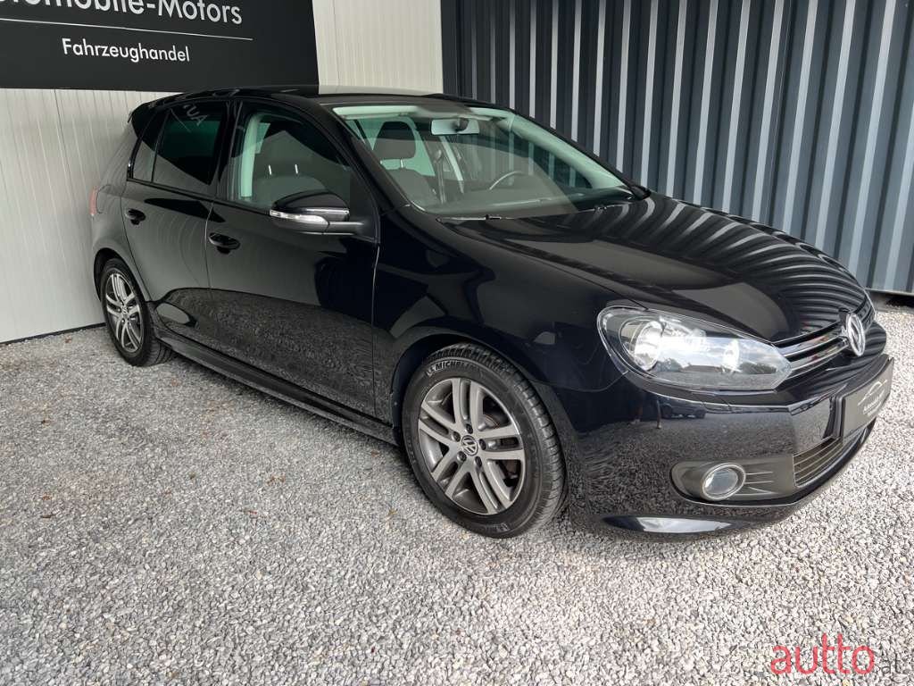 2012' Volkswagen Golf photo #4