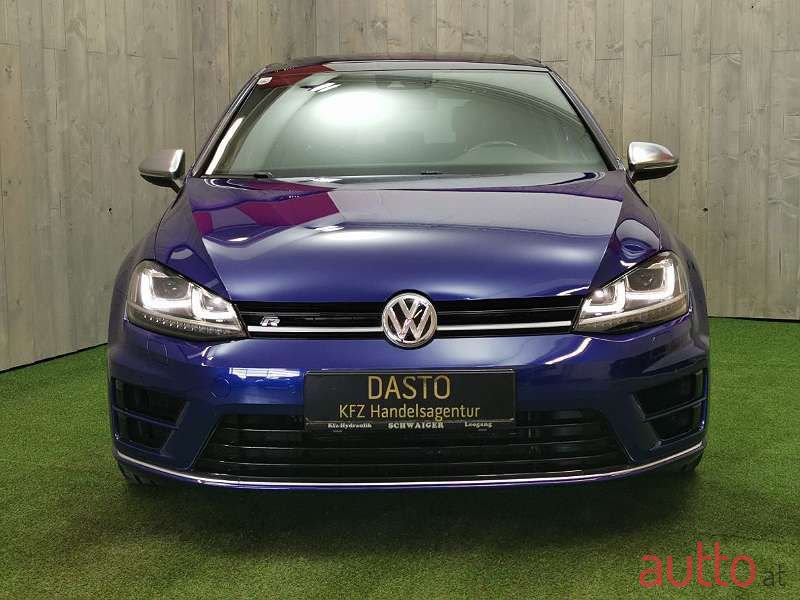 2016' Volkswagen Golf photo #3