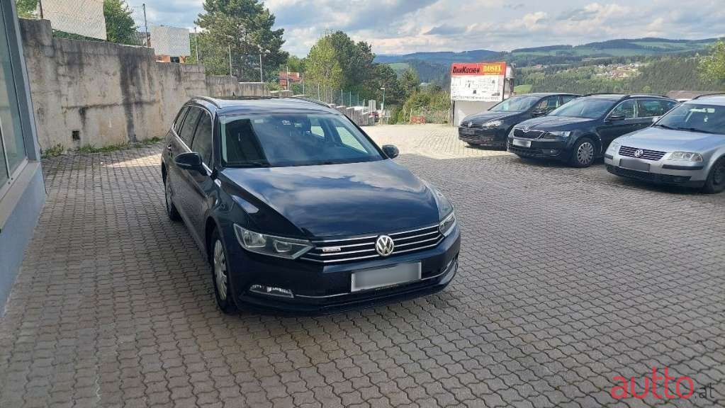 2015' Volkswagen Passat photo #3