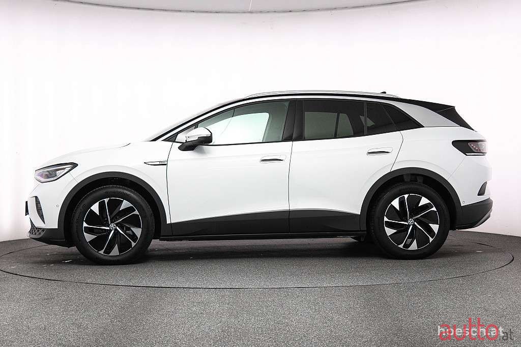 2023' Volkswagen ID.4 photo #3