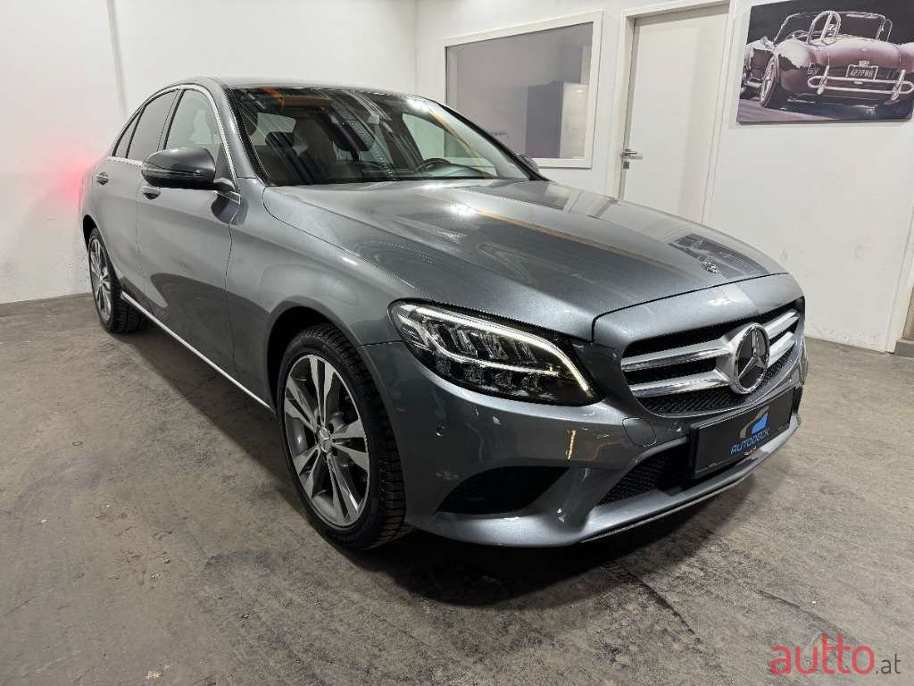 2018' Mercedes-Benz C-Klasse photo #3