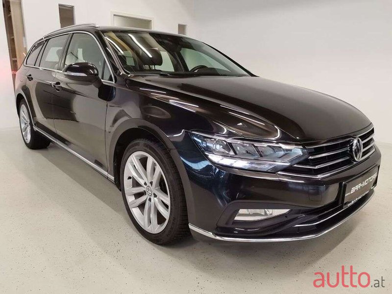 2020' Volkswagen Passat photo #2