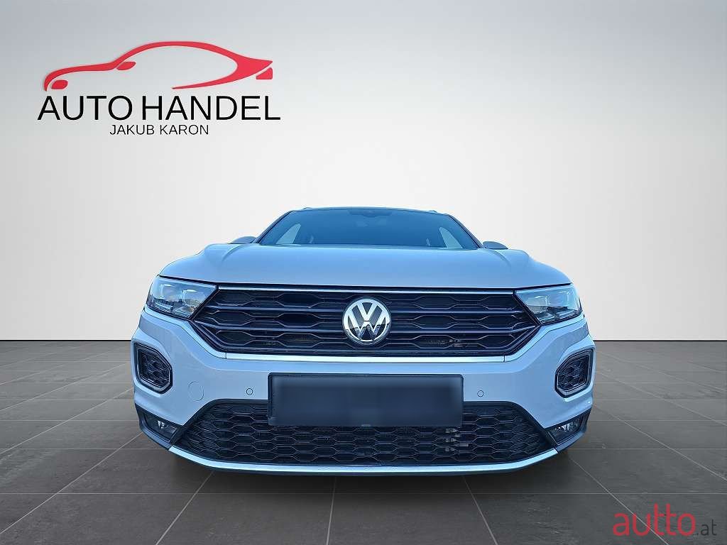 2018' Volkswagen T-Roc photo #2