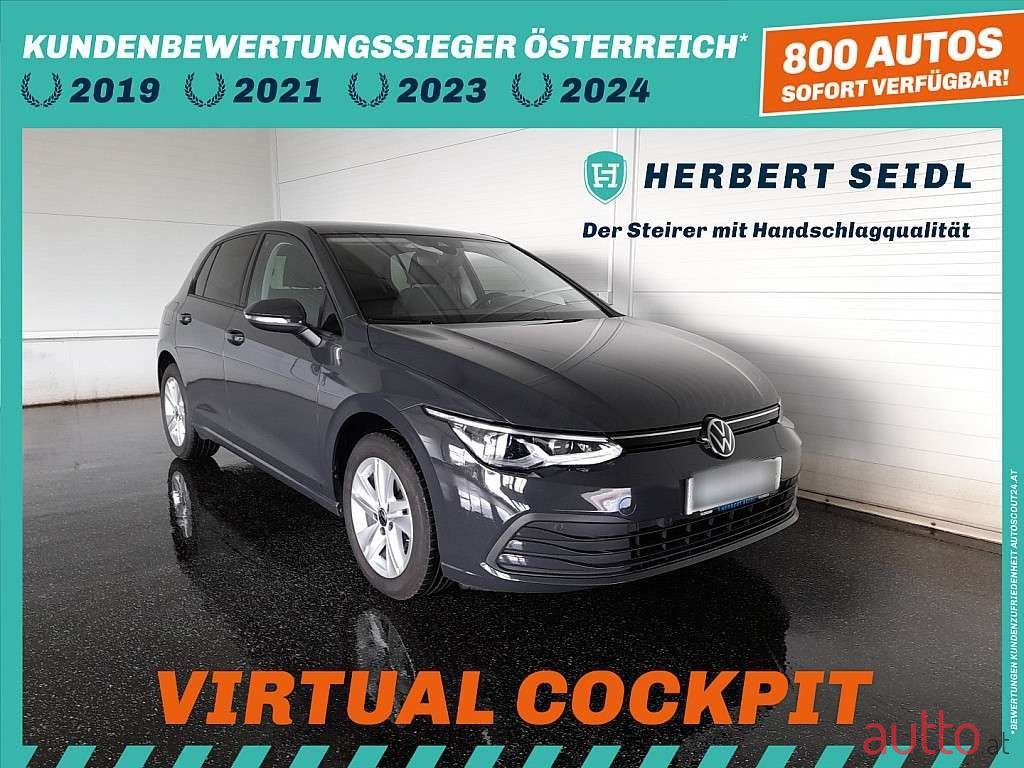 2022' Volkswagen Golf photo #2