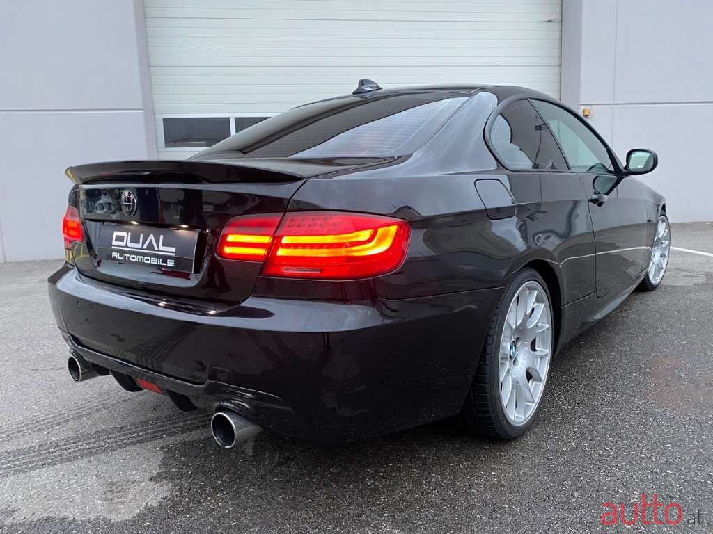 2010' BMW 3Er-Reihe photo #4