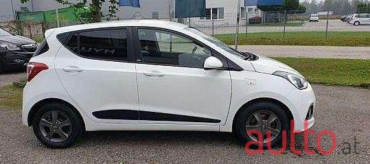 2016' Hyundai i10 photo #1