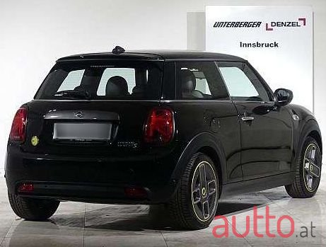 2020' MINI Cooper photo #2