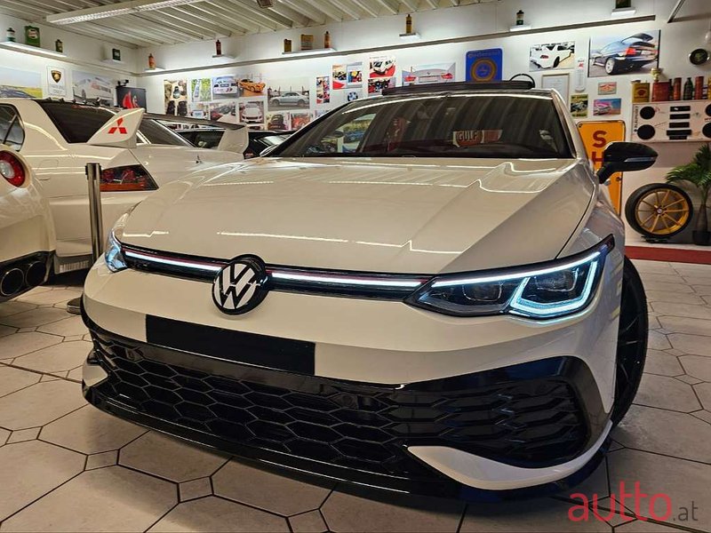 2021' Volkswagen Golf photo #2