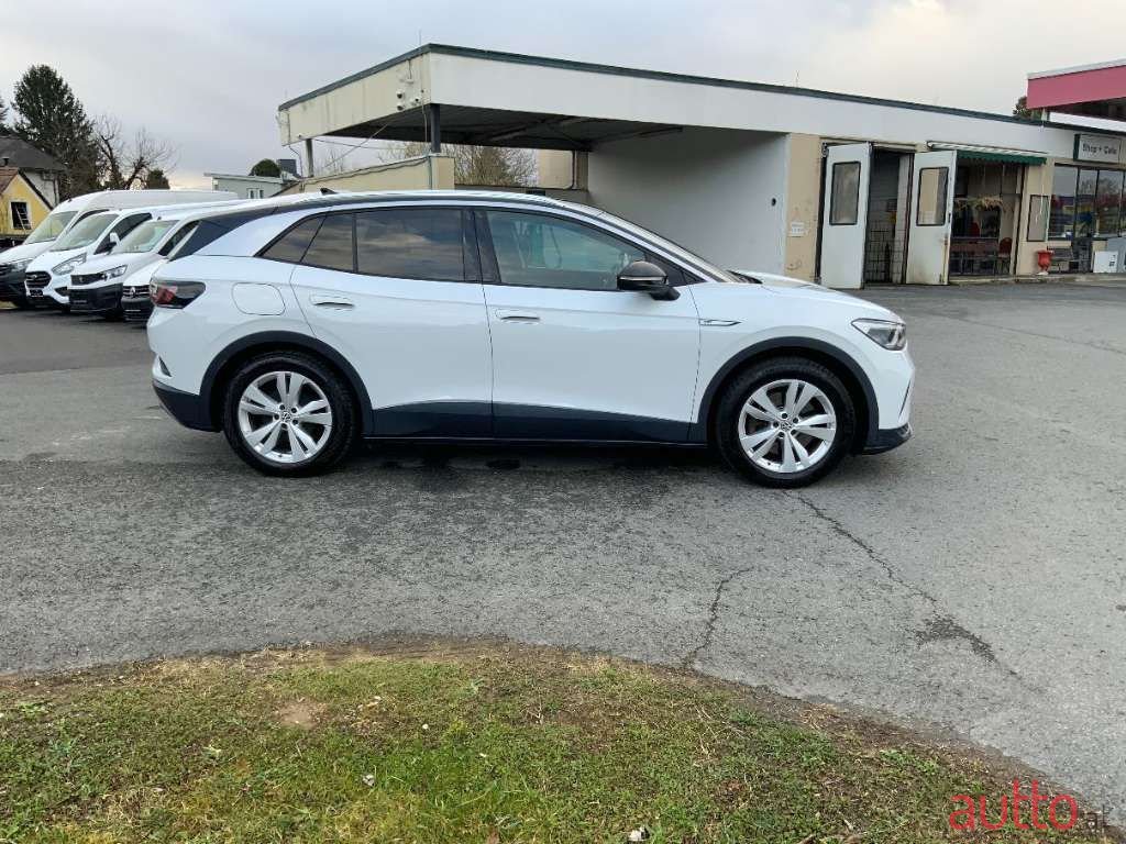 2021' Volkswagen ID.4 photo #4