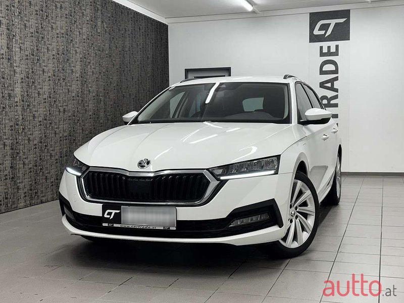 2022' Skoda Octavia photo #1