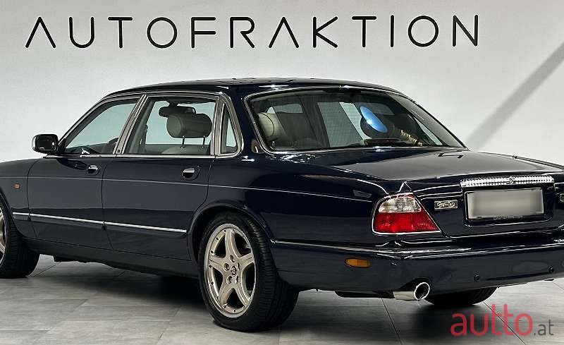 2000' Jaguar Daimler photo #6