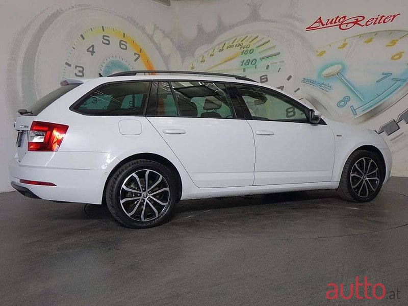 2019' Skoda Octavia photo #3