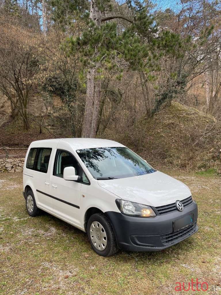 2014' Volkswagen Caddy photo #2