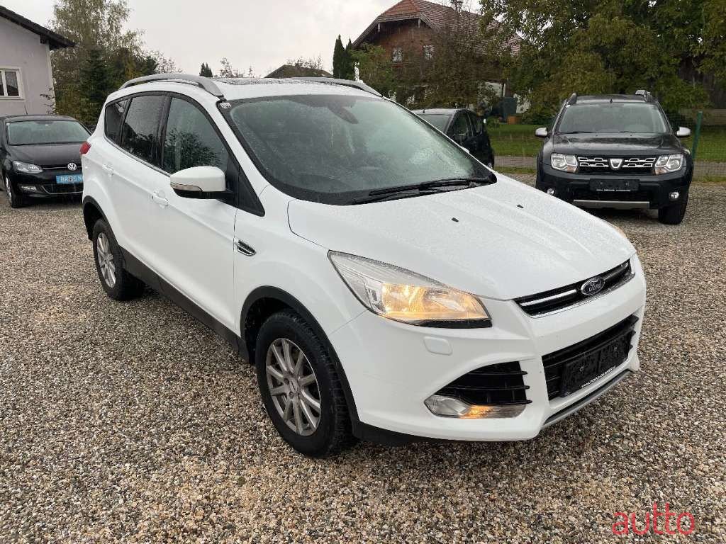 2014' Ford Kuga photo #3