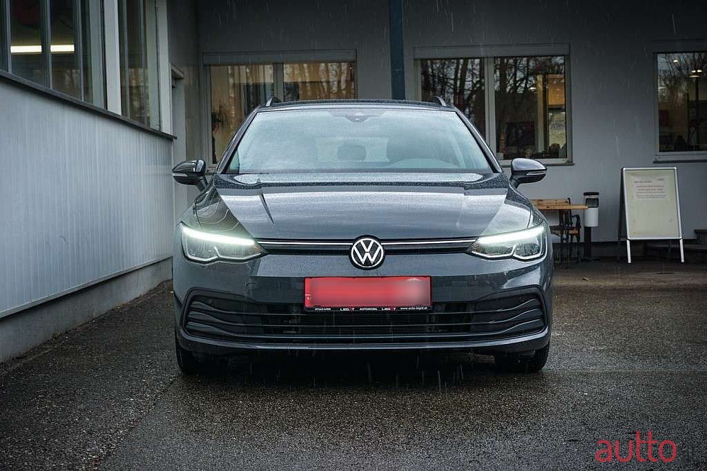 2022' Volkswagen Golf photo #5