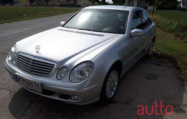 2003' Mercedes-Benz E-Klasse photo #1