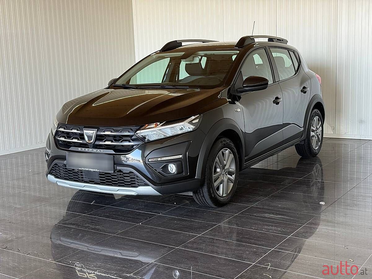2022' Dacia Sandero photo #2