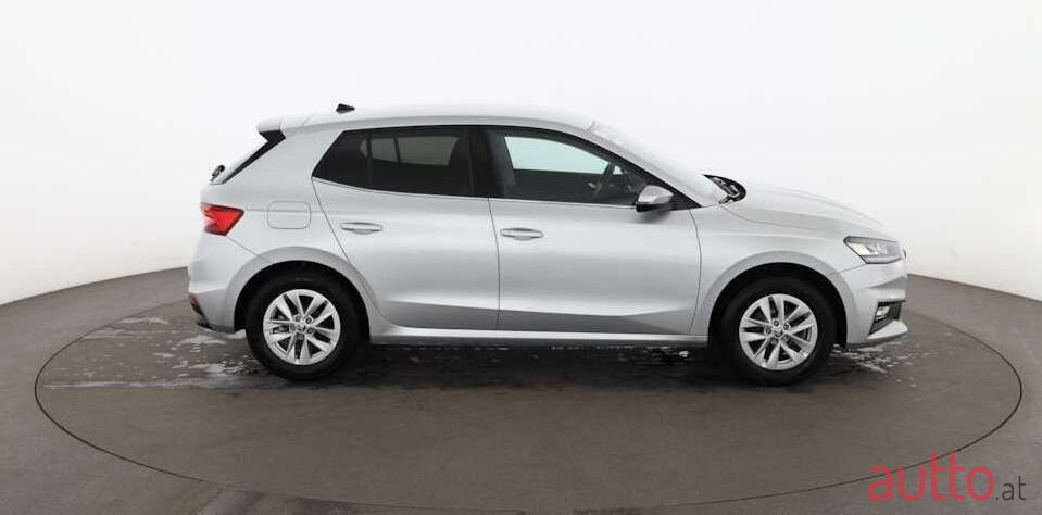 2024' Skoda Fabia photo #2