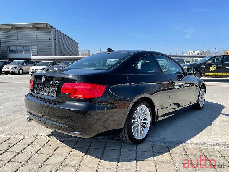 2010' BMW 3Er-Reihe photo #3