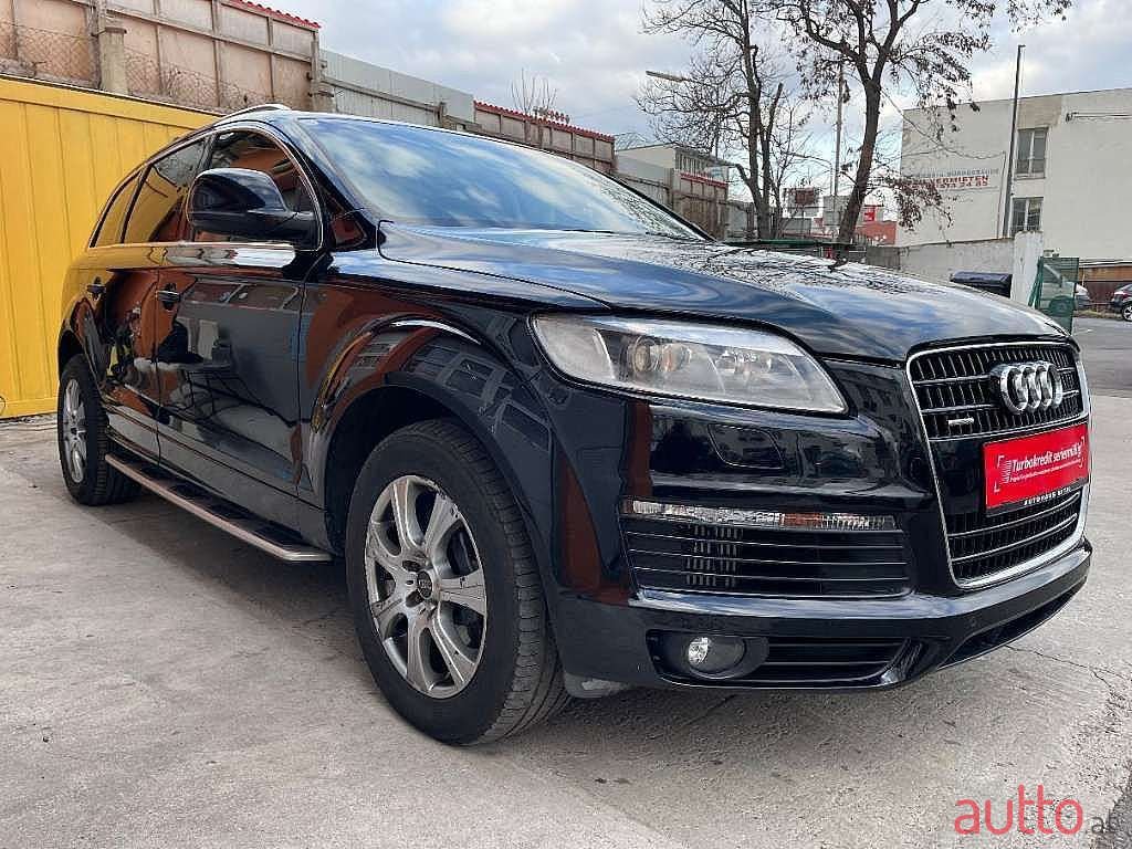2009' Audi Q7 photo #3