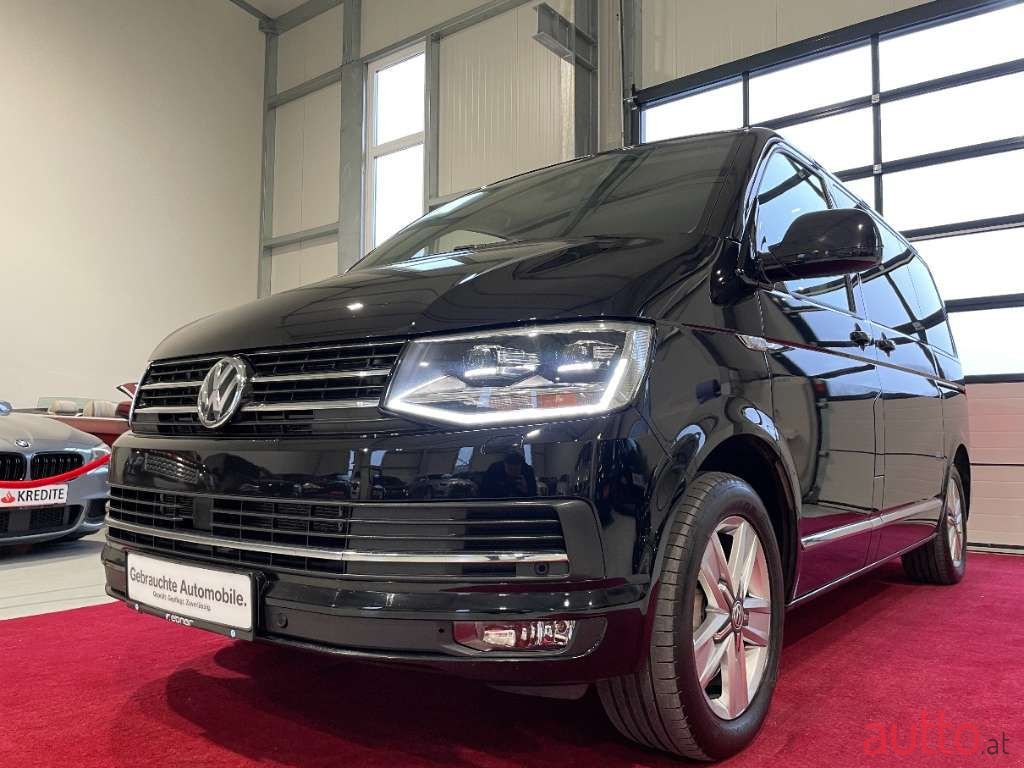 2015' Volkswagen Multivan photo #2