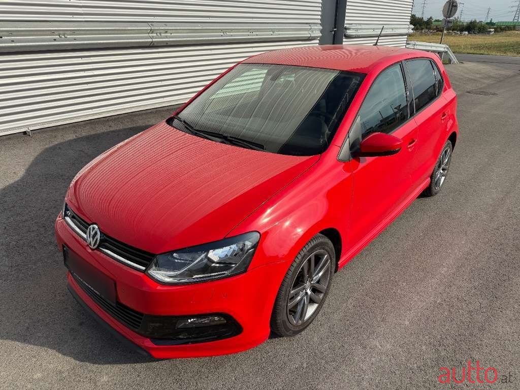 2017' Volkswagen Polo photo #1