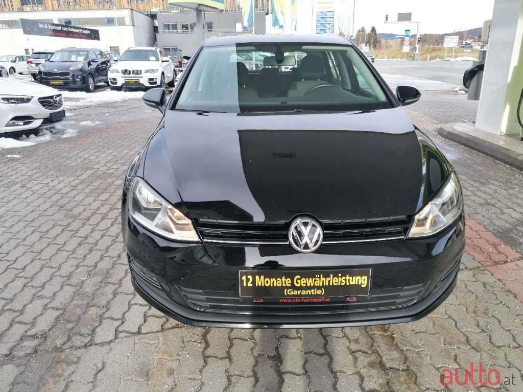 2016' Volkswagen Golf photo #2