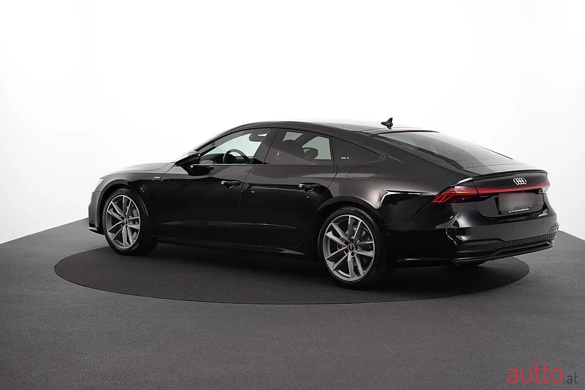 2021' Audi A7 photo #3
