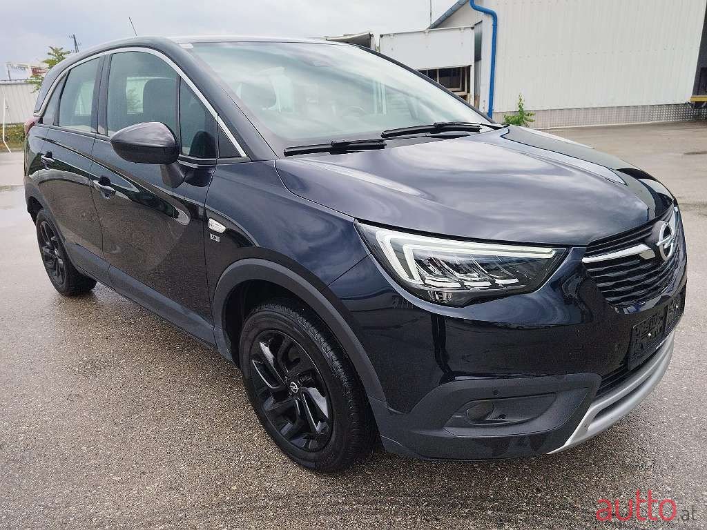 2020' Opel Crossland photo #1