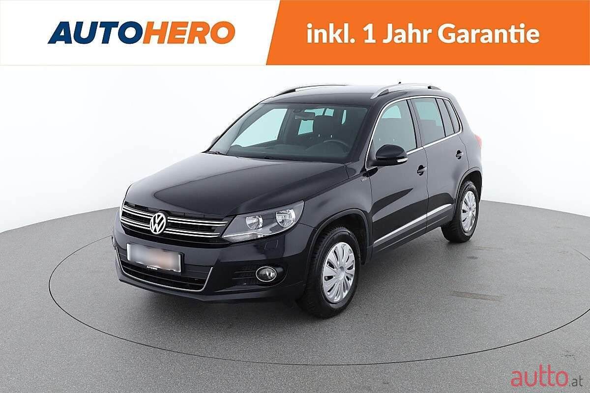 2015' Volkswagen Tiguan photo #1