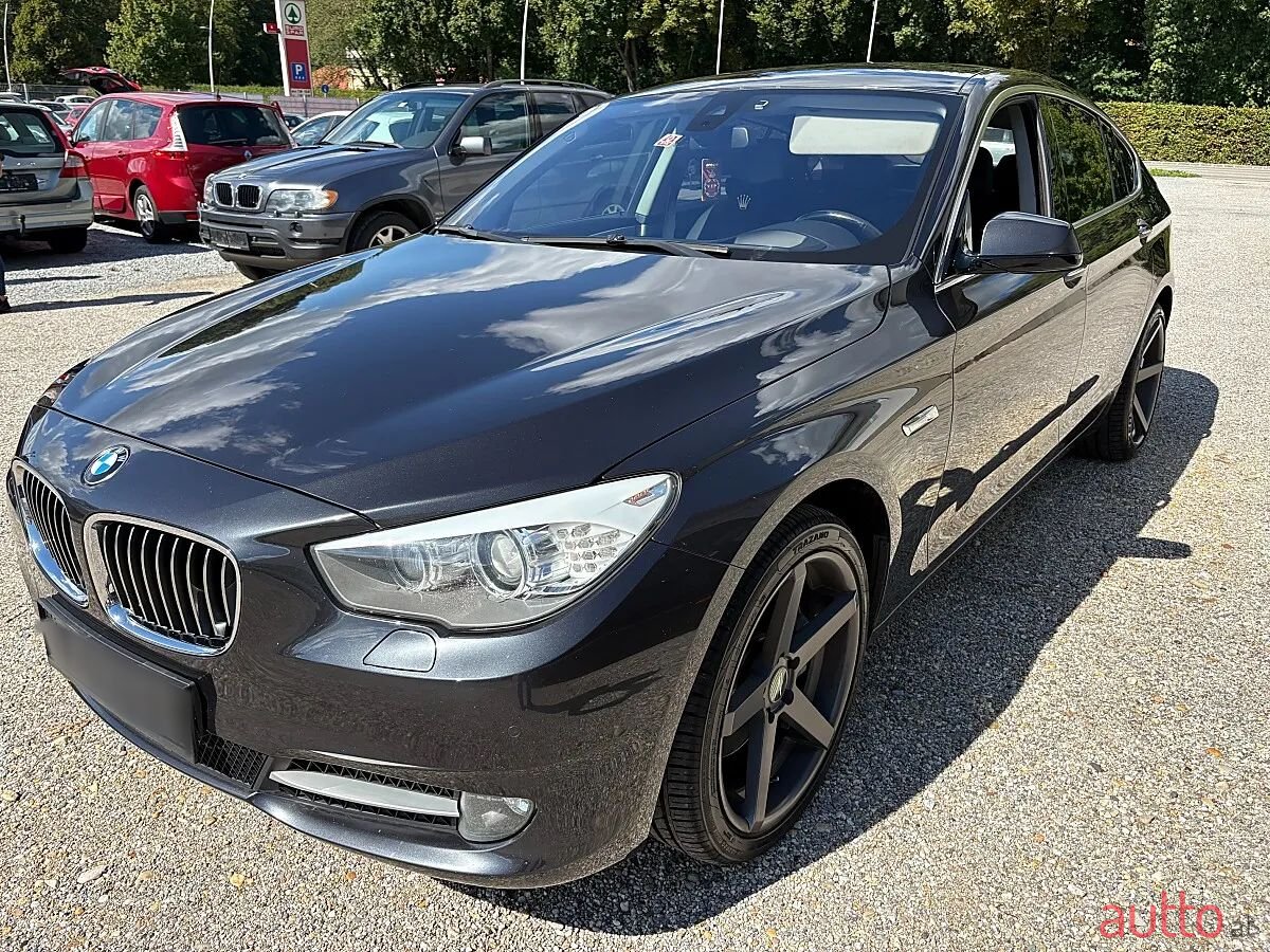 2013' BMW 5Er-Reihe photo #1